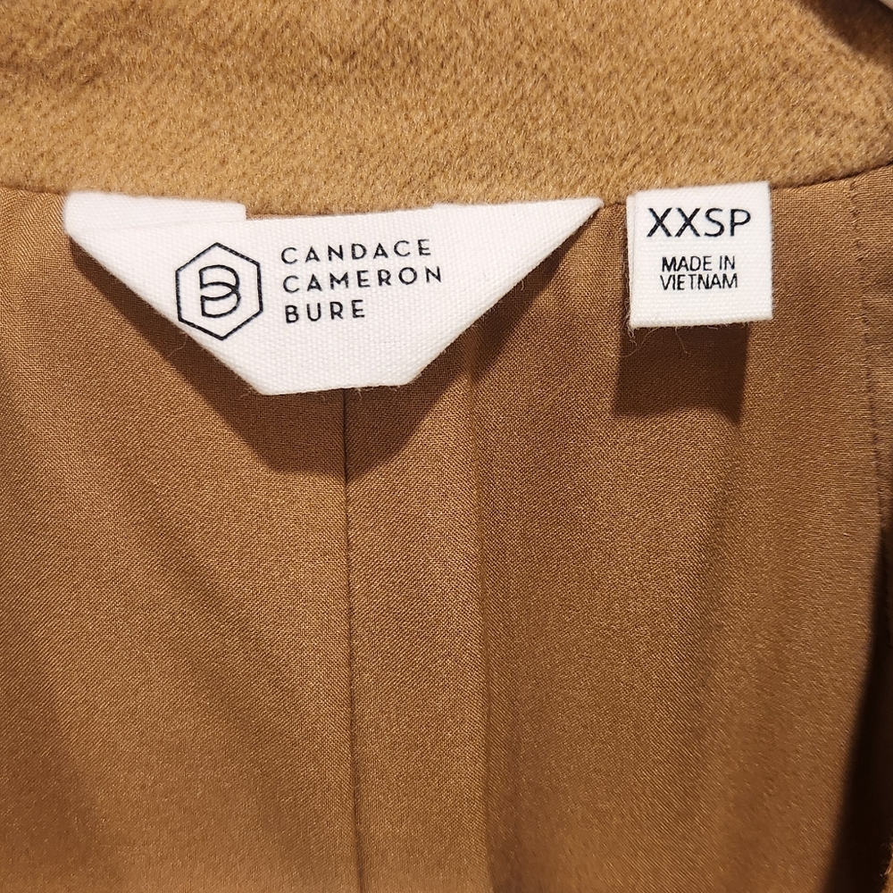 Candace Cameron Bure Tan Trench Coat - Picture 2 of 3